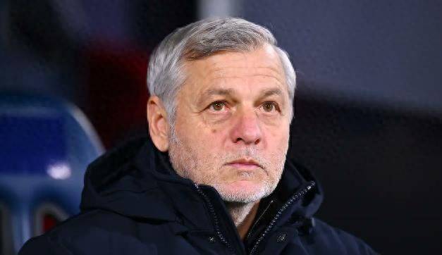 国足新帅人选曝光！59岁法甲MVP教练有望接手，风头十足！